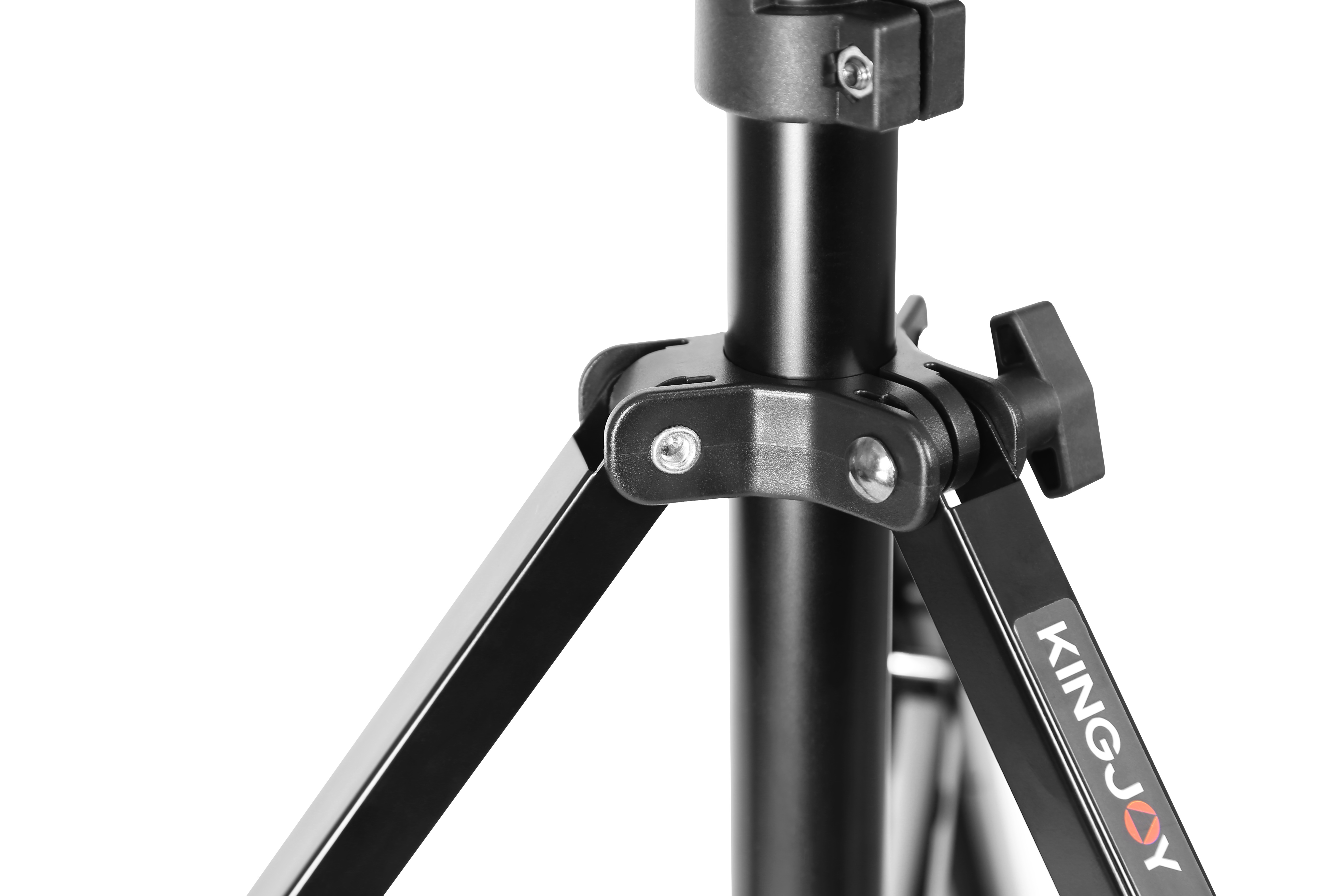 Gümüş vidali ve siyah düğmeli siyah bir tripod bacağının yakın çekimi.