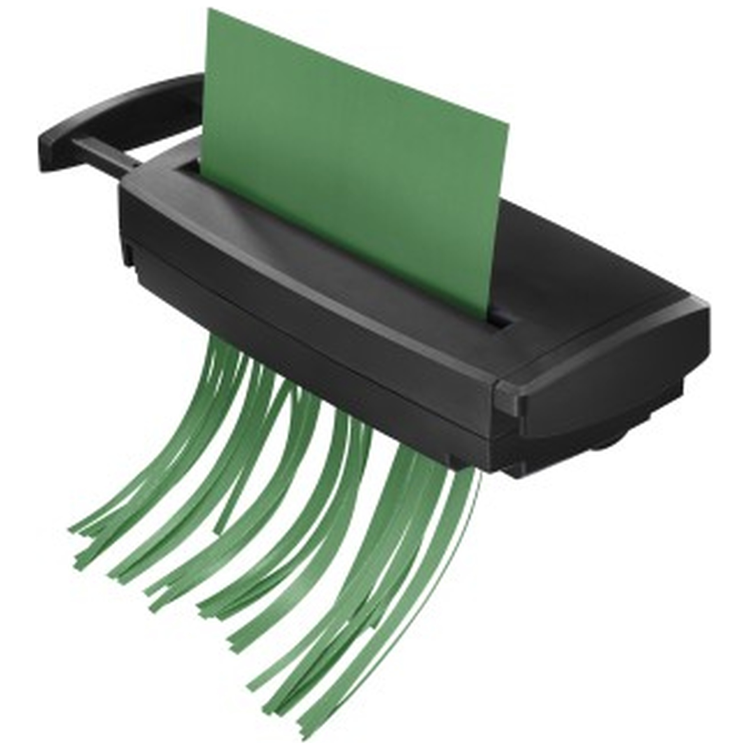 Une déchiqueteuse noire déchiquette une feuille verte en bandes.