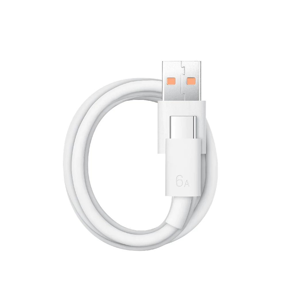 USB-A konektörlü beyaz USB kablosu, sarılı.