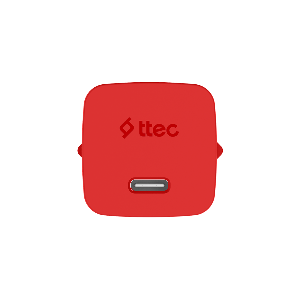 USB-C portlu küçük kırmızı bir Ttec adaptörü.