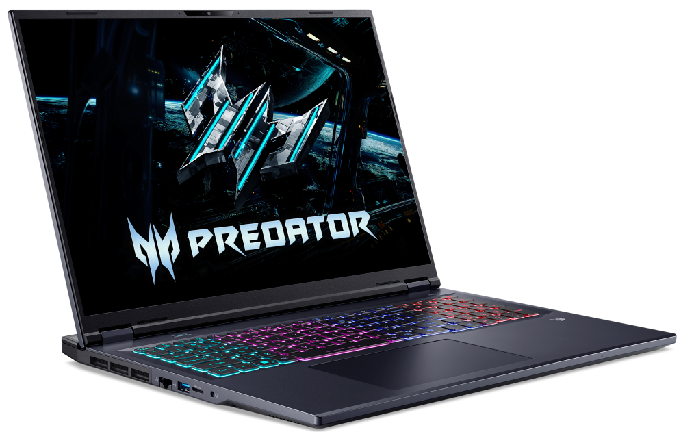 Egy nyitott, sötét laptop világító billentyűzettel és Predator logóval a képernyőn.