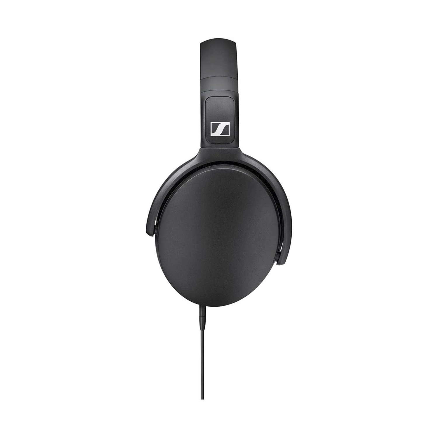 Cuffie nere con logo Sennheiser, bianco, su sfondo bianco.
