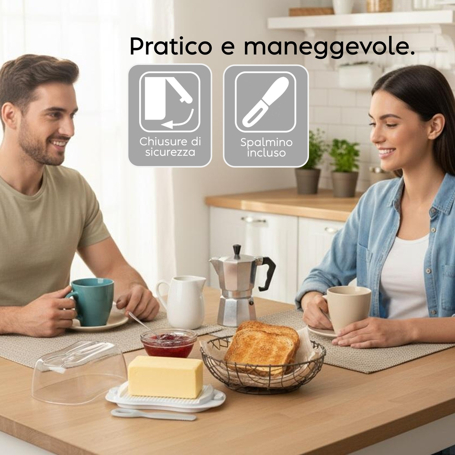 Uomo e donna prendono caffè con toast, burro e marmellata.