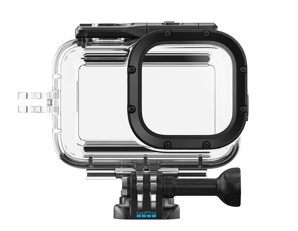 Una carcasa impermeable GoPro transparente con marco y soporte negros.