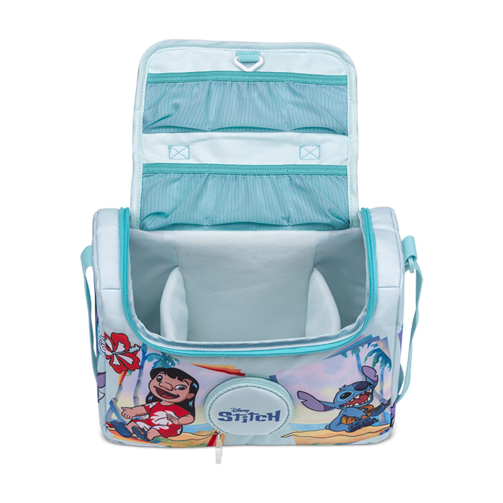 Hellblaue Tasche mit Stitch-Motiv, offen mit Fächern im Deckel.