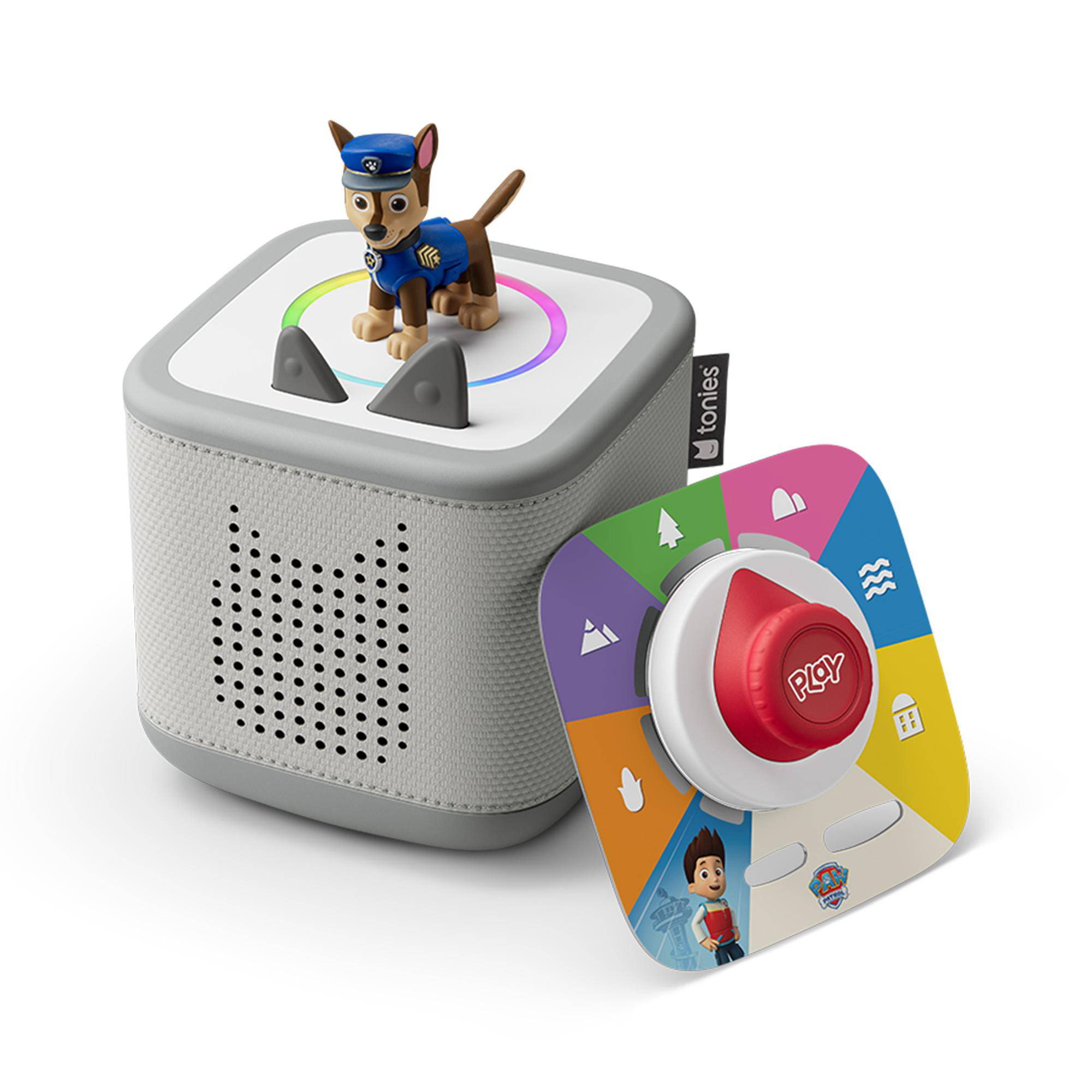 Ein Toniebox-Lautsprecher mit Chase-Figur und bunter Spielkarte.