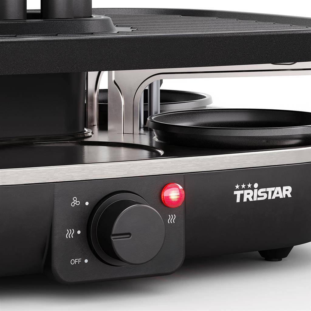 Primo piano di un apparecchio Tristar nero con luce rossa e manopola.