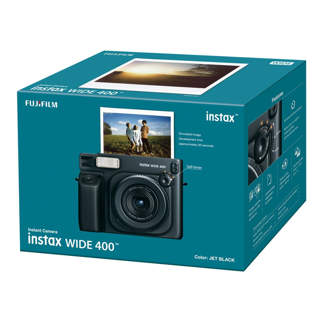 Fekete Fujifilm Instax Wide 400 azonnali fényképezőgép doboza, három ember képével.