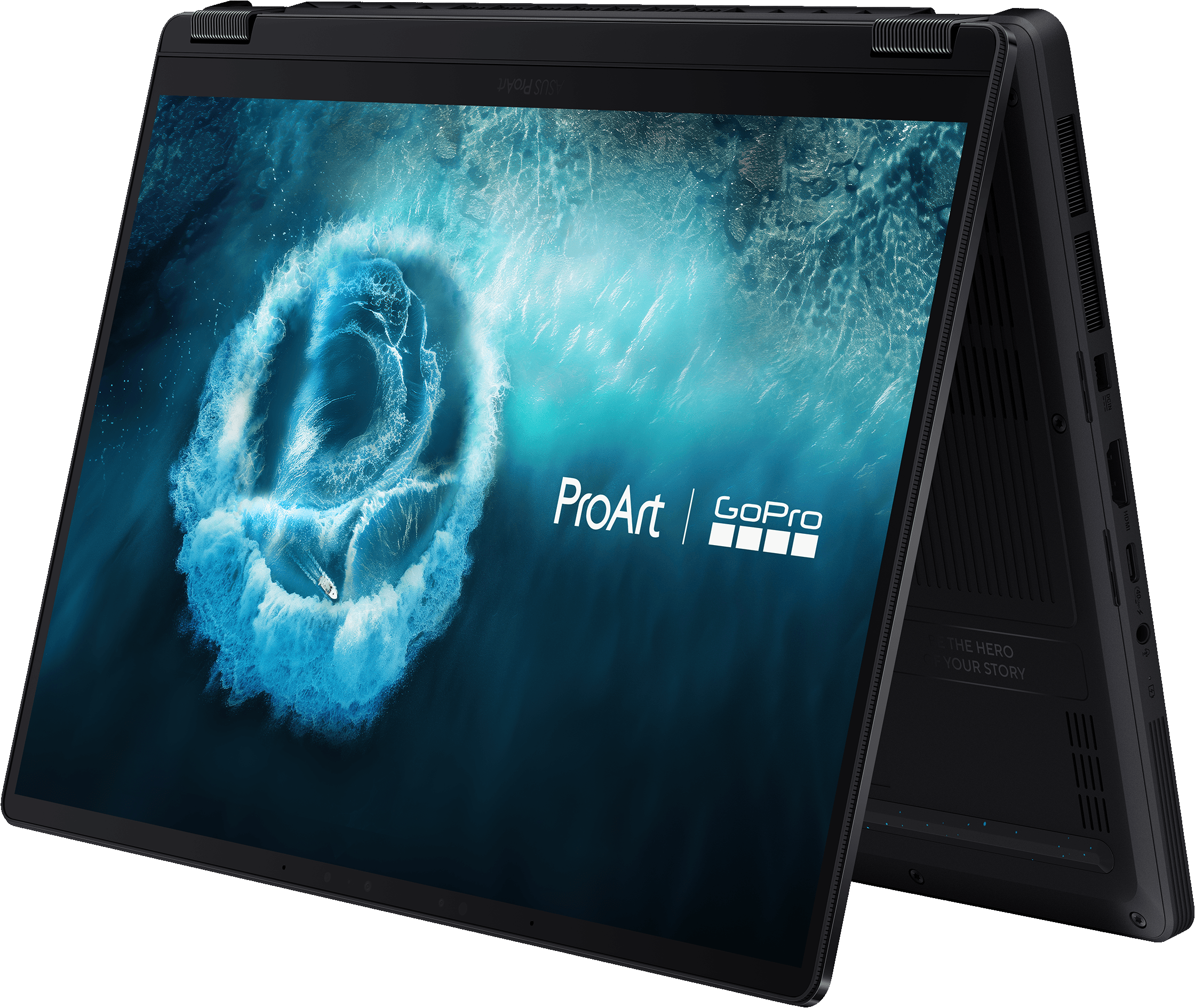 Ein Laptop zeigt eine Brandungswelle mit einem Boot. ProArt | GoPro Logo.