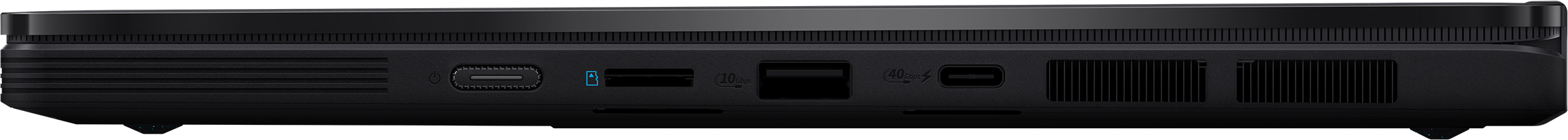 Nahaufnahme der Anschlüsse eines schwarzen Laptops: USB-C, SD-Kartenleser, USB-A.