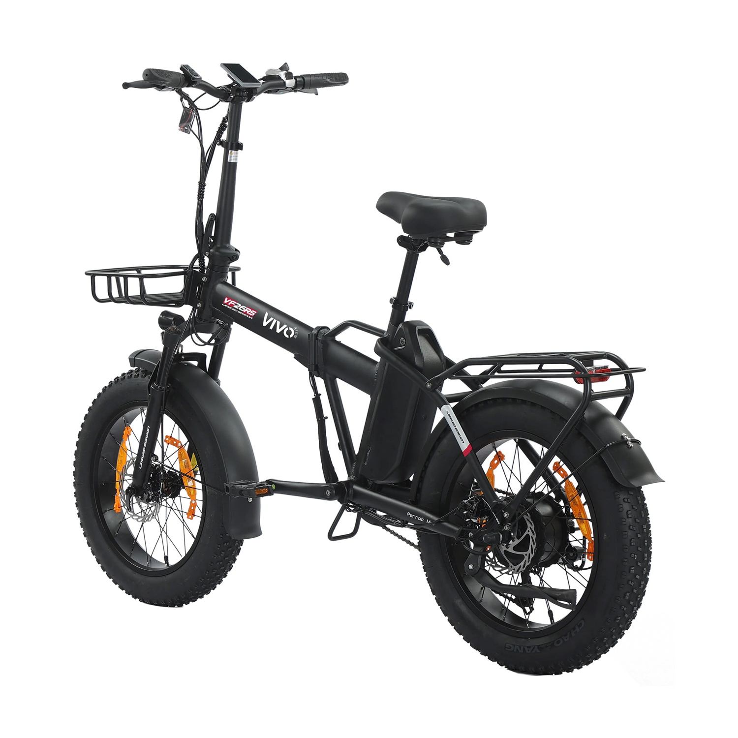 Bicicletta elettrica nera con pneumatici grassi, cestino anteriore e portapacchi posteriore.
