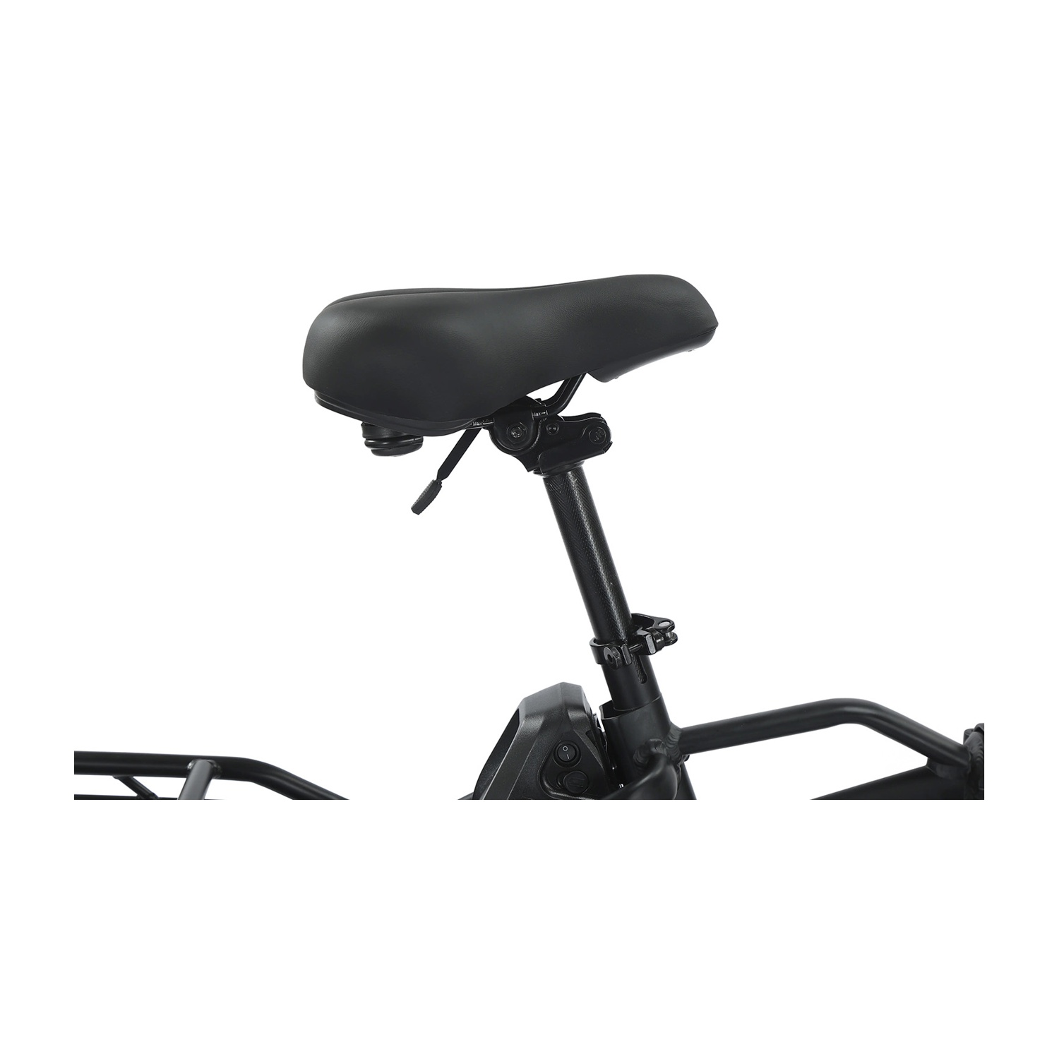 Sella nera per bicicletta su reggisella con portapacchi e telaio.