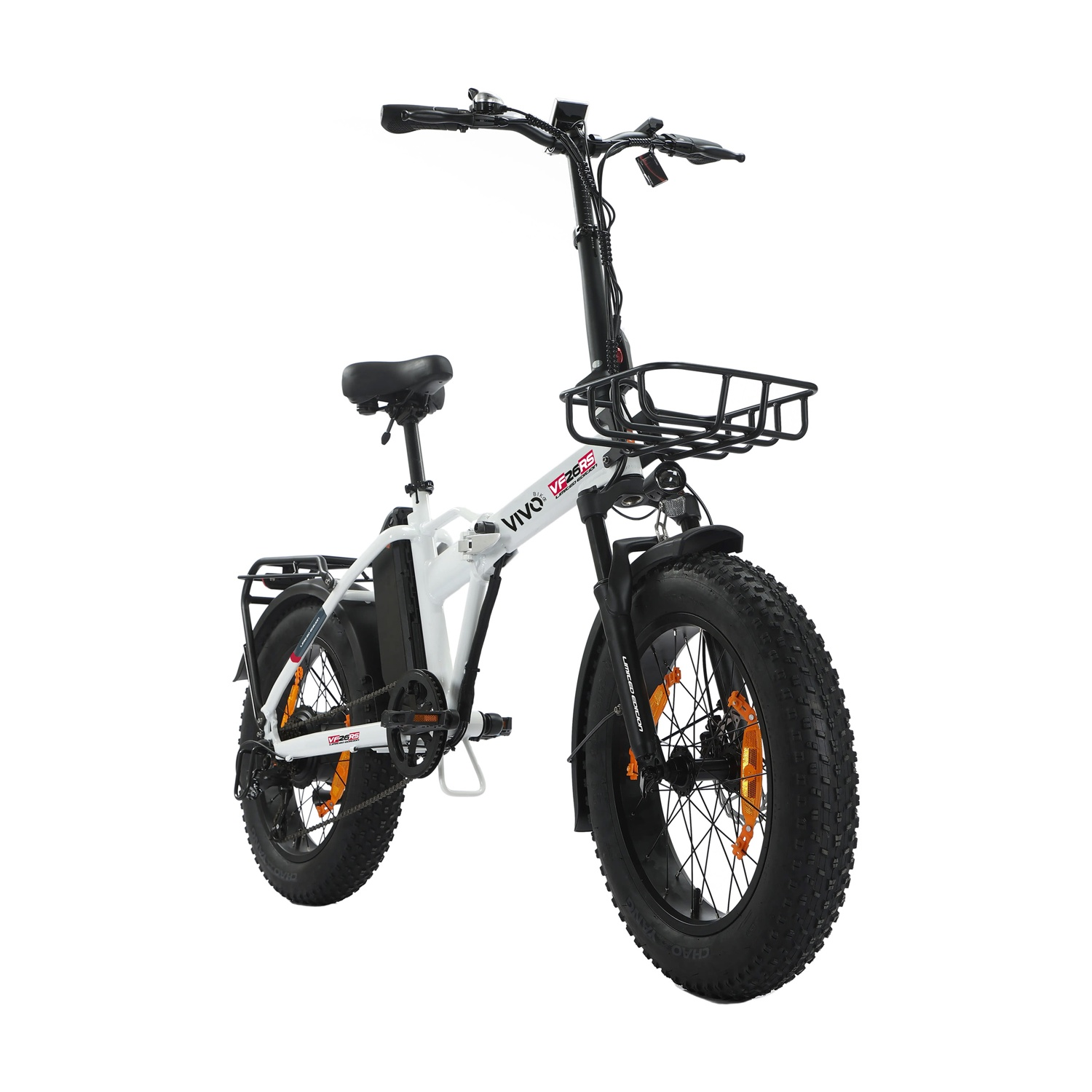 Una e-bike bianca con pneumatici larghi, manubrio, sella e cestino neri.