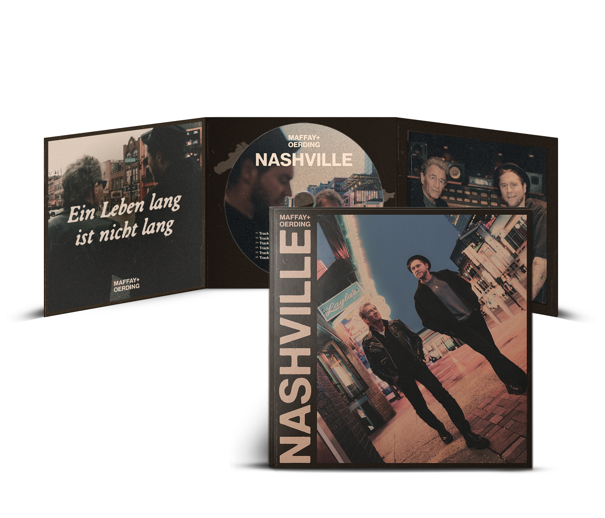 CD-Box mit zwei Männern, die auf einer Straße stehen. Texte auf Deutsch.
