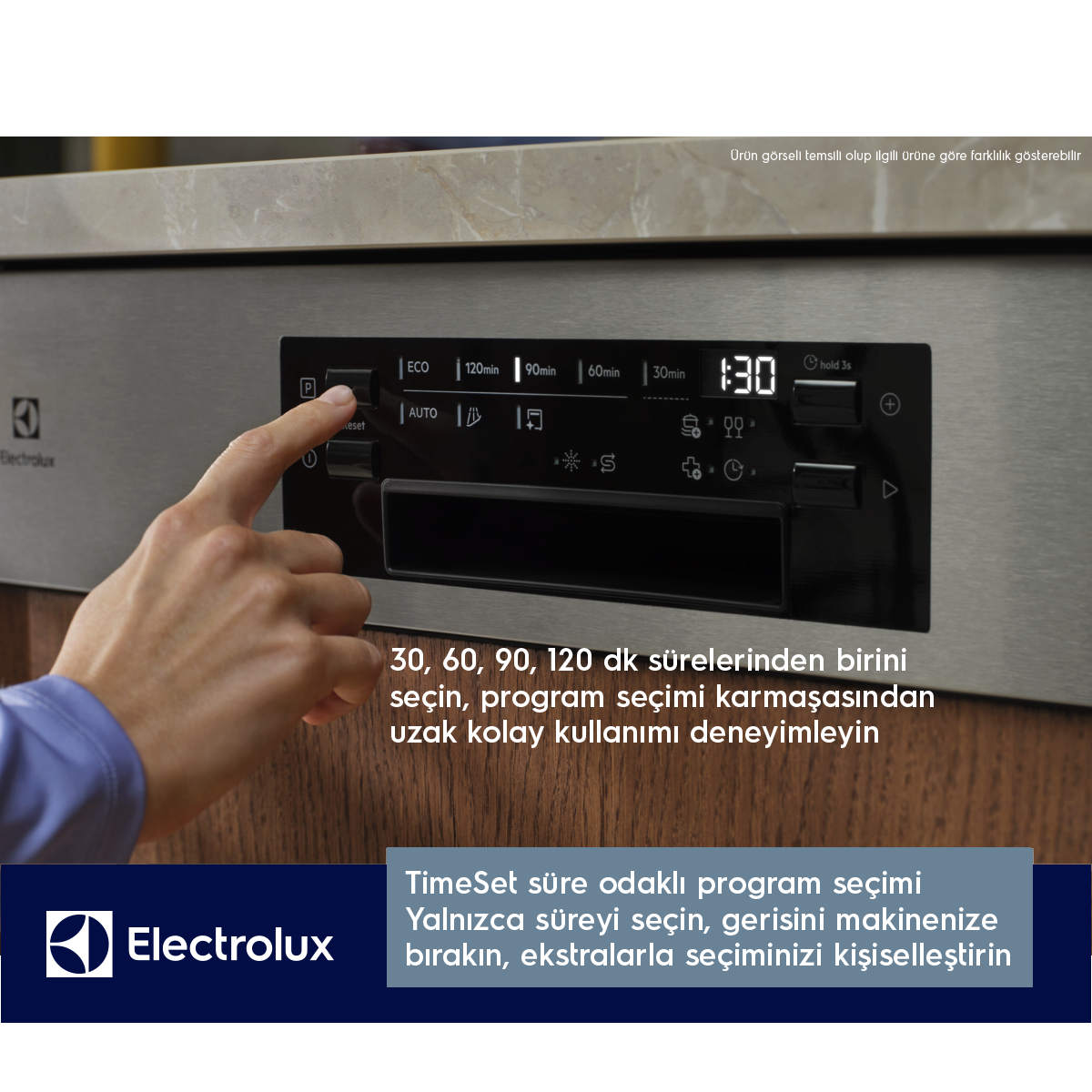 Bir el, zaman seçeneklerini gösteren bulaşık makinesi ekranında bir program seçiyor.