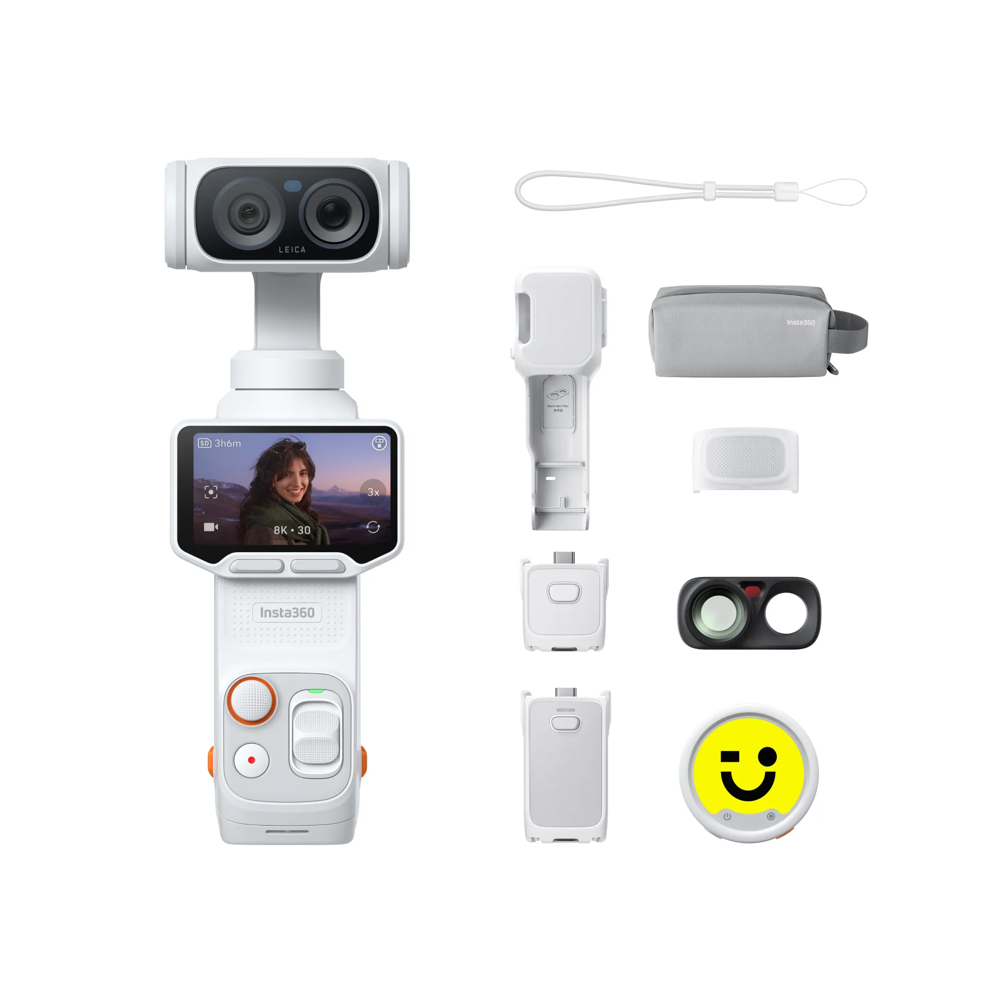 Ein weißer Insta360-Kameragriff mit Zubehör: Linsenset, Tasche, Riemen, Akkus.