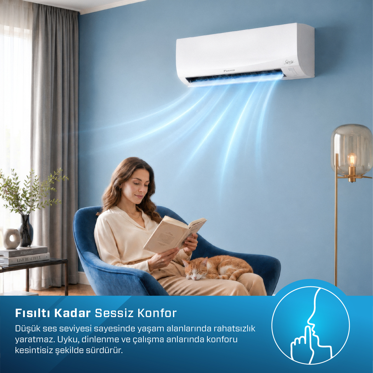 Kadın kucağında uyuyan kediyle kitap okuyor, klima odayı serinletiyor.