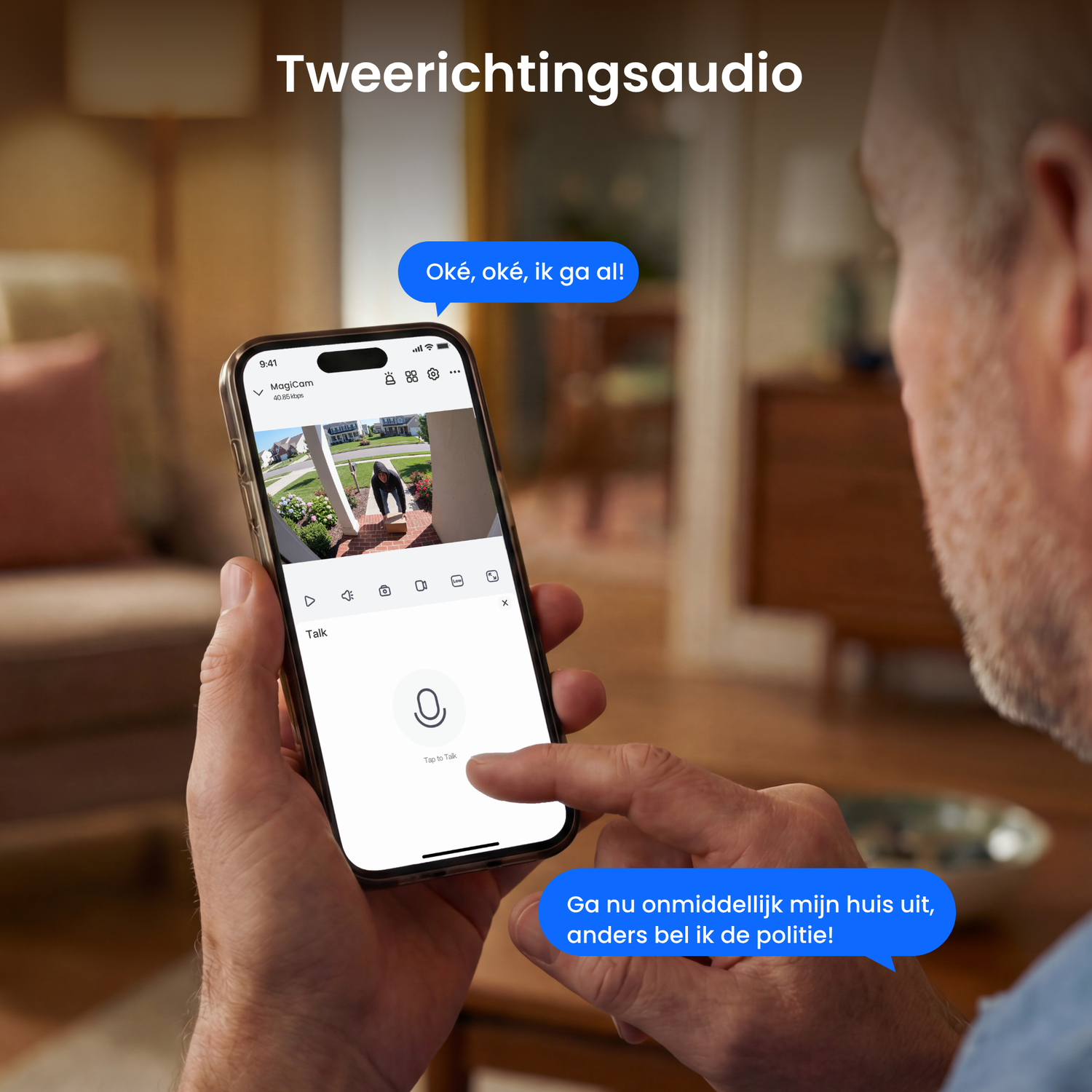 Homme utilise téléphone avec application audio bidirectionnelle. Un voleur de colis est à la porte.