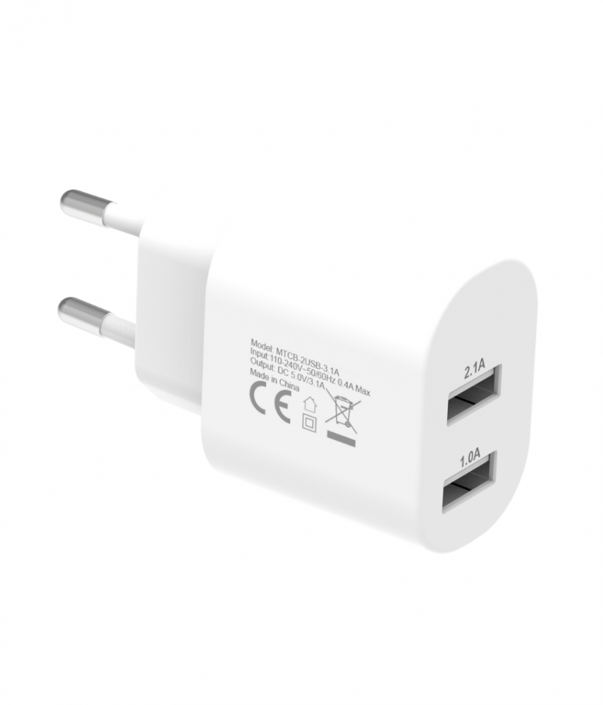 Fehér, két USB-s töltő EU dugvillával. Kimenet: 5,0V/3,1A. Kínában készült.