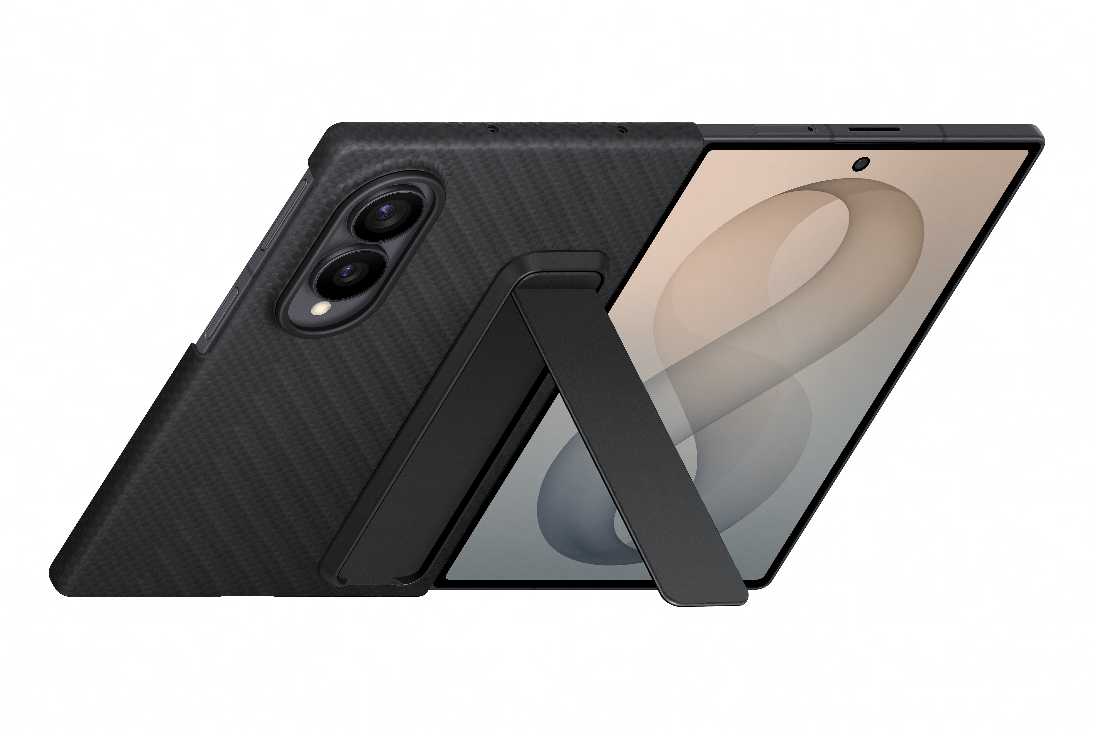 Ein schwarzes Smartphone mit Carbon-Muster-Hülle, das auf einem Ständer steht.