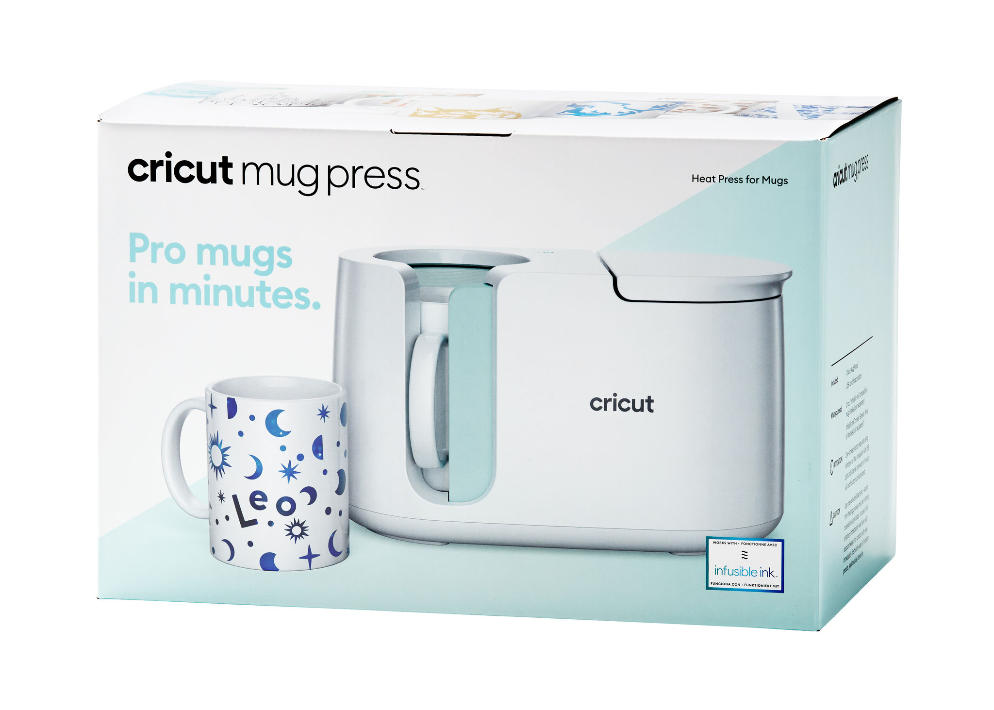 Cricut Mug Press kutusu ve kupası. Mavi yıldızlar ve aylar içeren beyaz bir kupayı gösterir.
