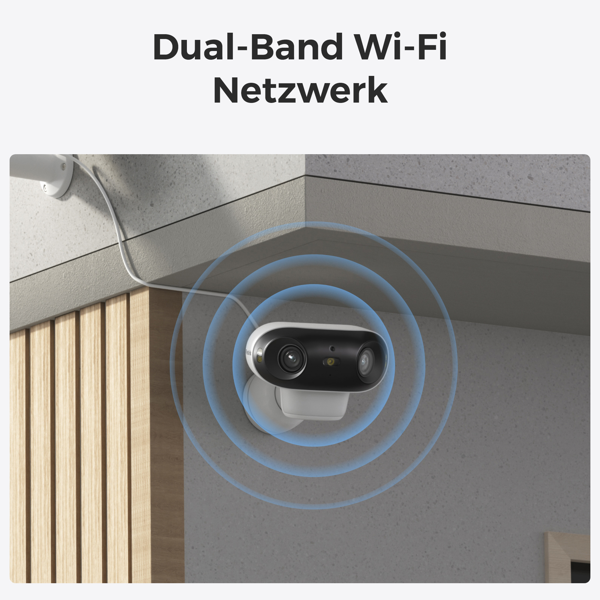 Eine weiße Sicherheitskamera mit zwei Objektiven sendet WLAN-Signale aus.