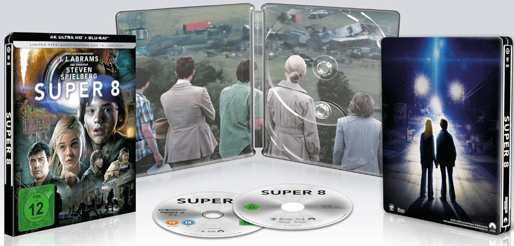Super 8 Steelbook: Filmcover, geöffnete Hülle mit Szenenbildern, Discs und Rückseite.