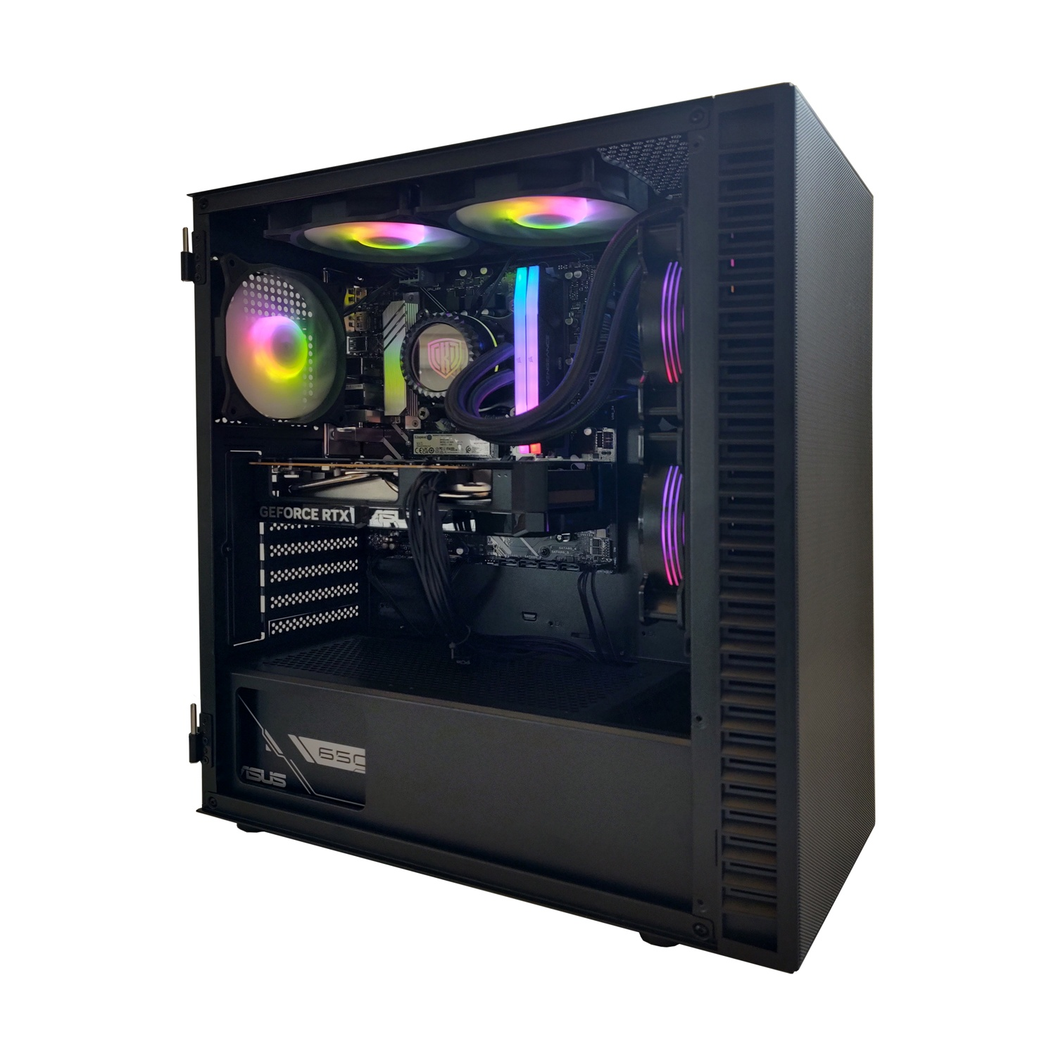 Un PC da gaming nero con ventole RGB e scheda grafica GeForce RTX.