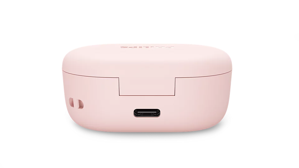 Różowe etui ładujące do słuchawek z portem USB-C.
