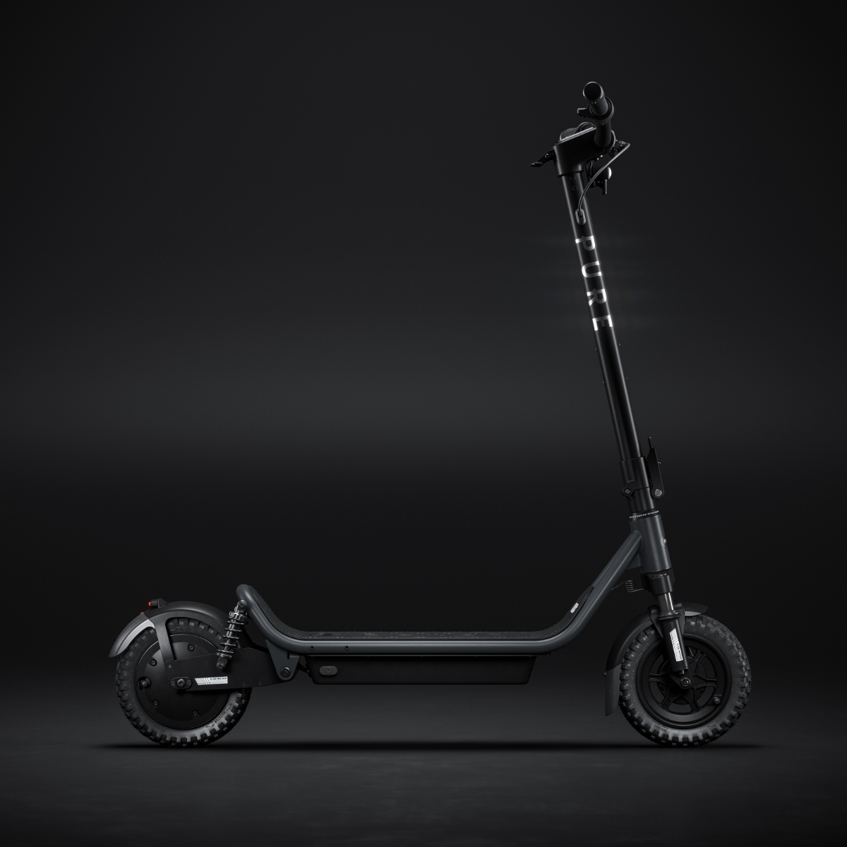 Ein graues E-Scooter mit schwarzen Reifen und Federung, im Profil.