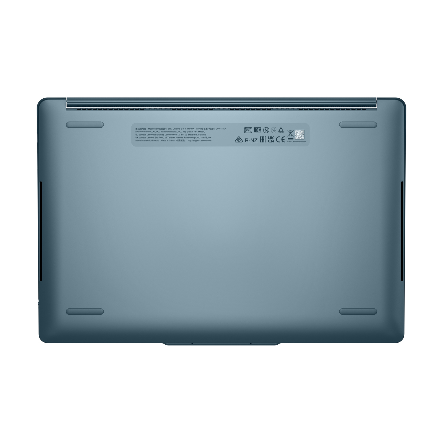 Parte inferiore di un laptop blu con etichette e marchi di certificazione.