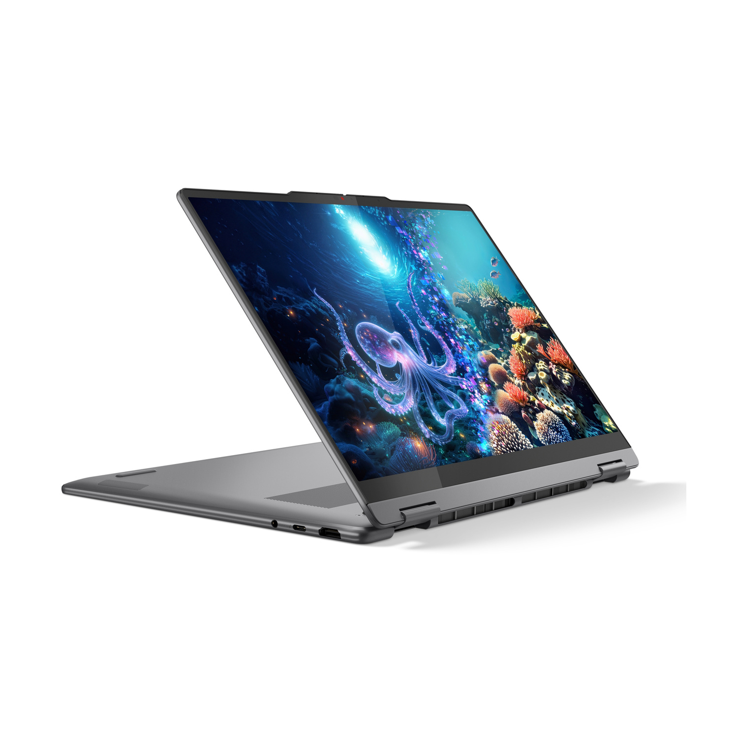 Laptop grigio con schermo aperto che mostra una scena subacquea con un polpo.