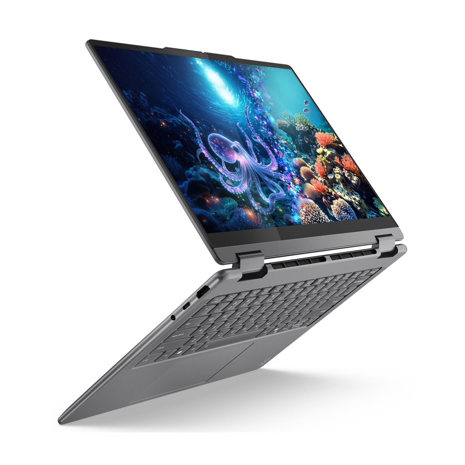 Un laptop grigio che mostra un polpo in una scena subacquea sul suo schermo.