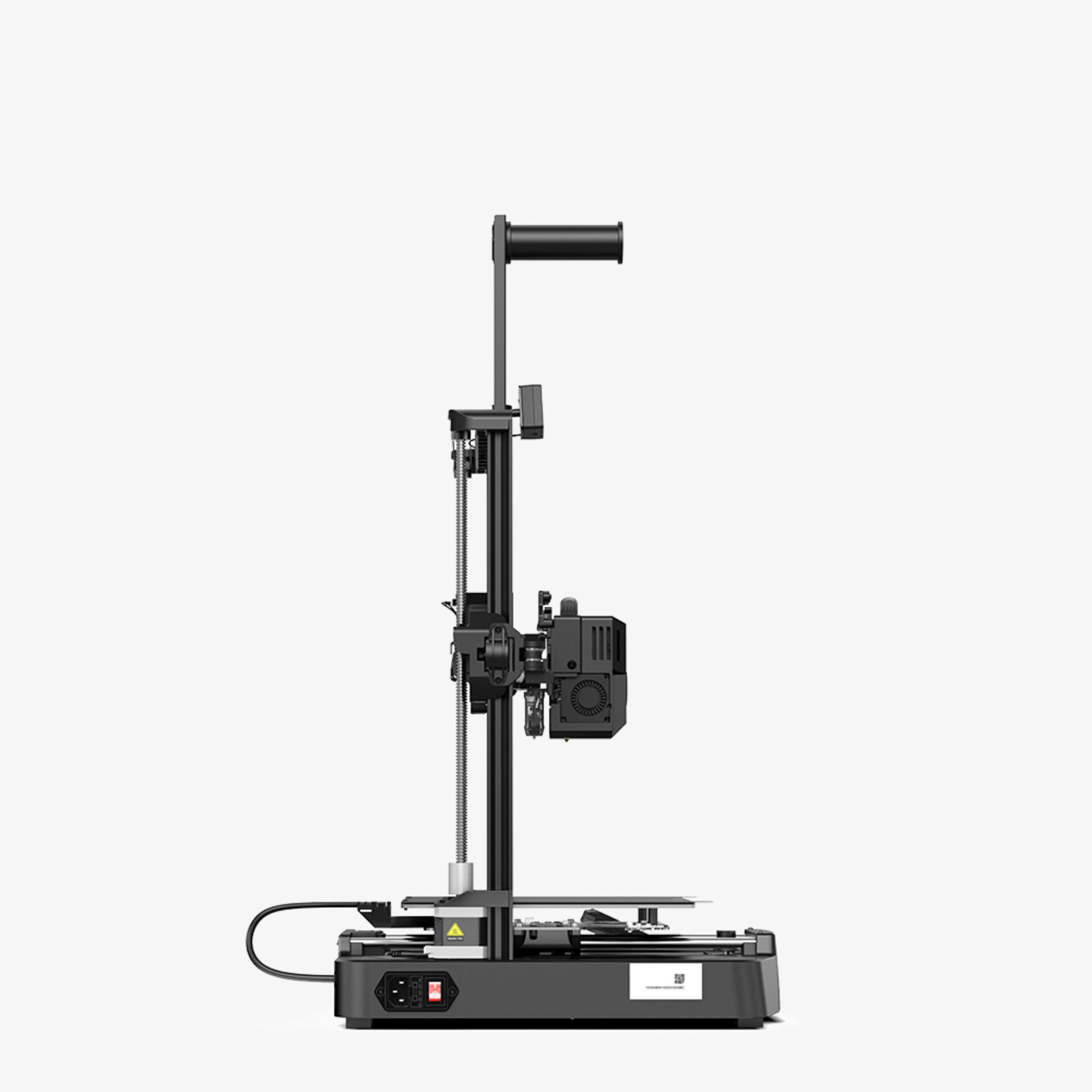 Ein schwarzer 3D-Drucker mit detailliertem Druckkopf und Bedienfeld.