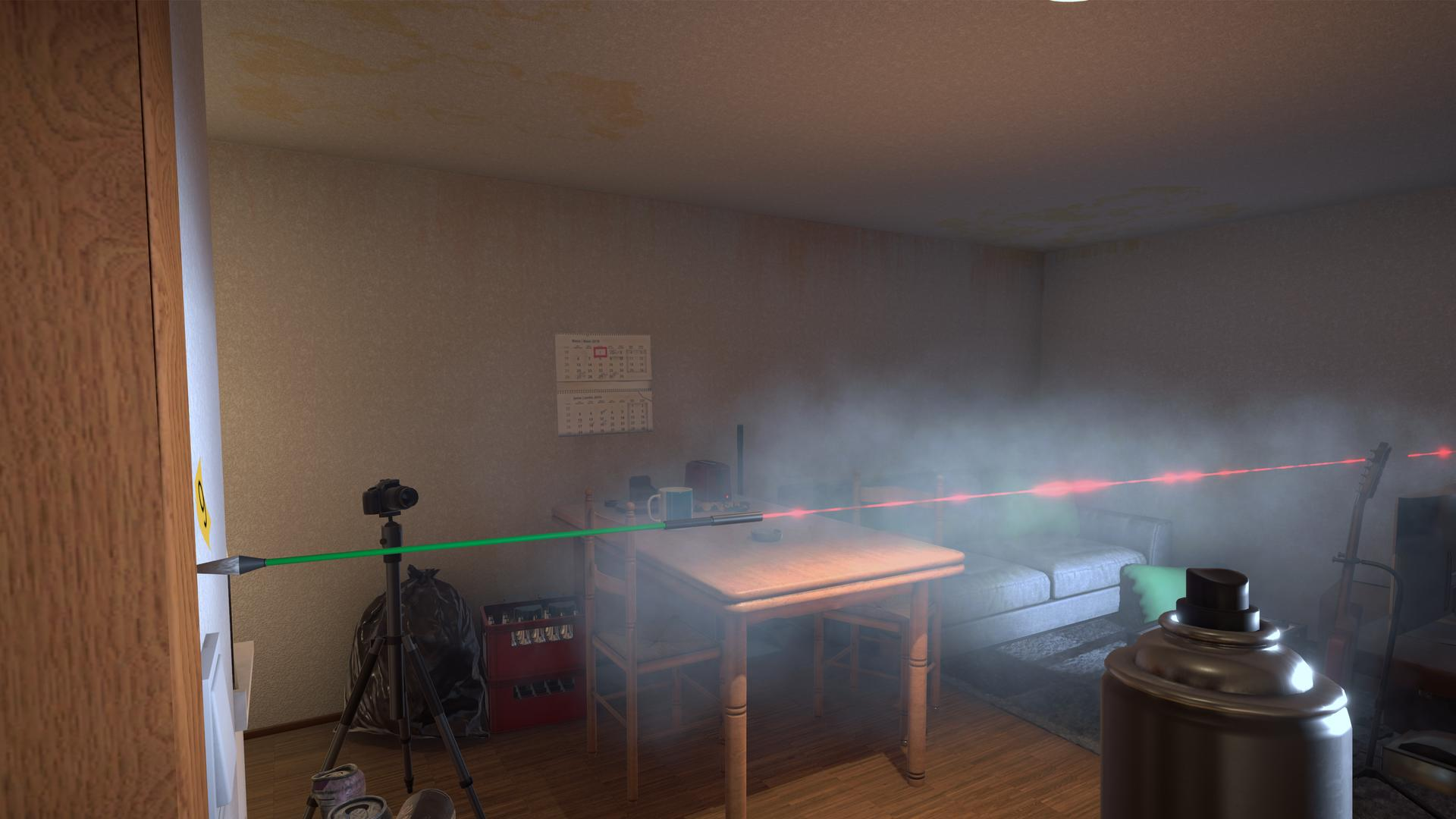 Ein Raum mit einem Holztisch, Stühlen, einem Sofa und einem roten Laserstrahl, der durch Rauch schneidet und aus einer Sprühdose kommt.