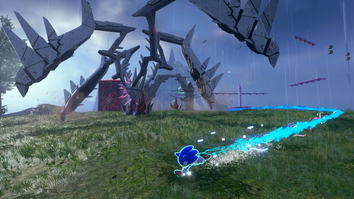 Sonic corre en un campo cubierto de hierba mientras estructuras gigantes y dentadas flotan sobre él.