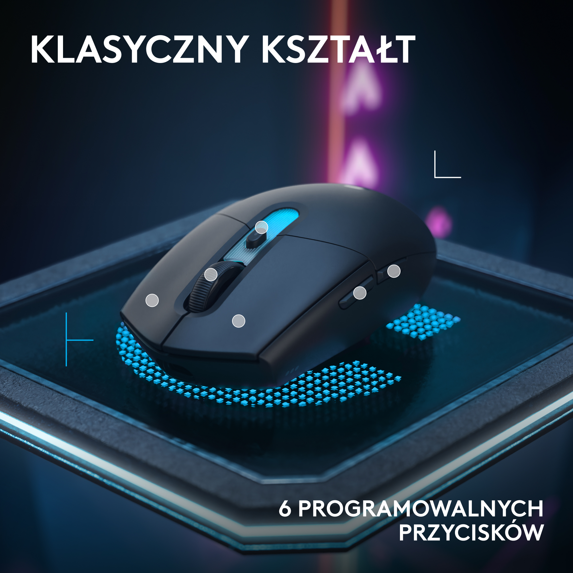 Czarna mysz gamingowa z niebieskimi akcentami na ciemnym tle.
