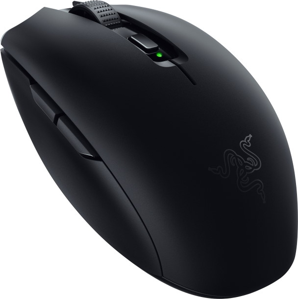 Schwarze Gaming-Maus mit Scrollrad, Seitentasten und beleuchtetem Logo.