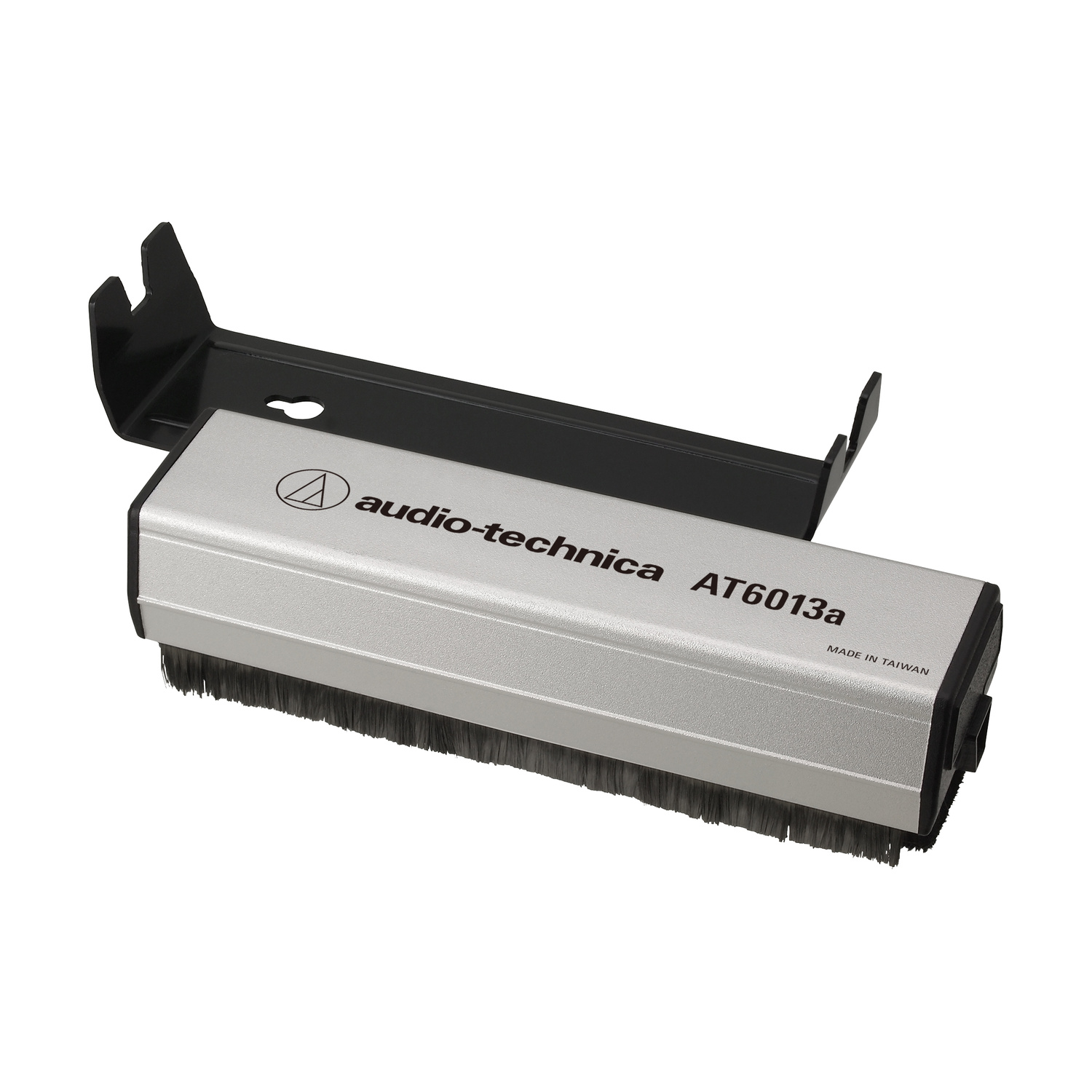 Spazzola argentata Audio-Technica AT6013a per dischi con supporto nero. Made in Taiwan.