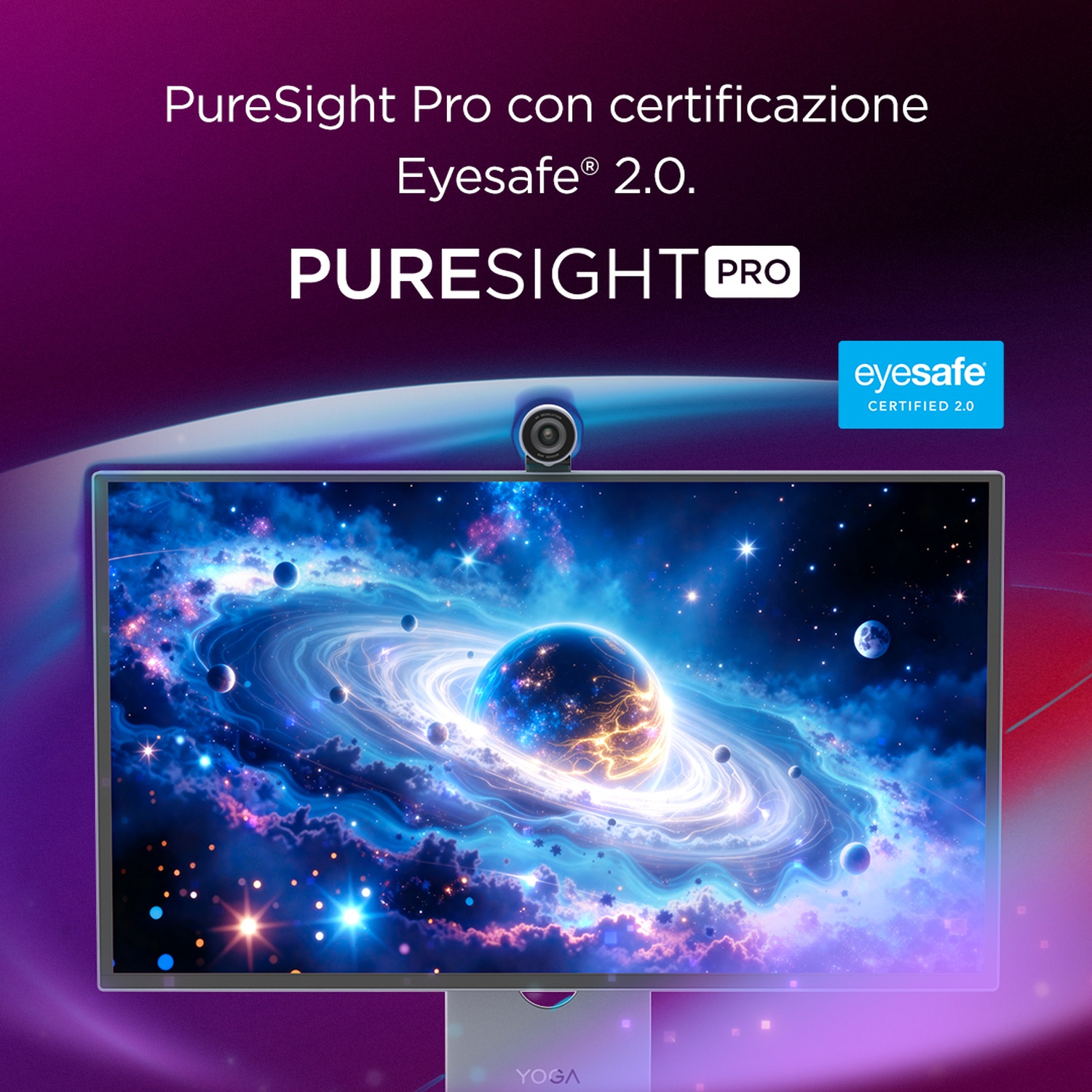 Un monitor mostra una scena spaziale con pianeti e stelle. Il testo dice 'PureSight Pro'.