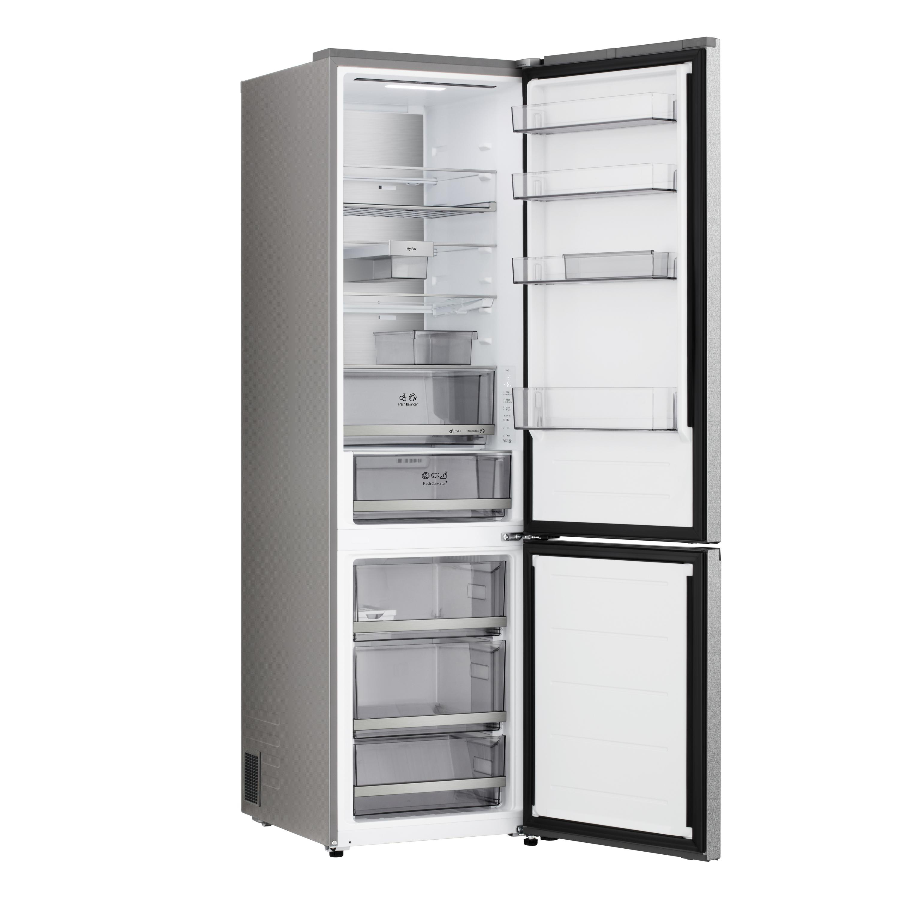 Ein silberner Kühlschrank mit geöffneter Tür und mehreren Fächern.