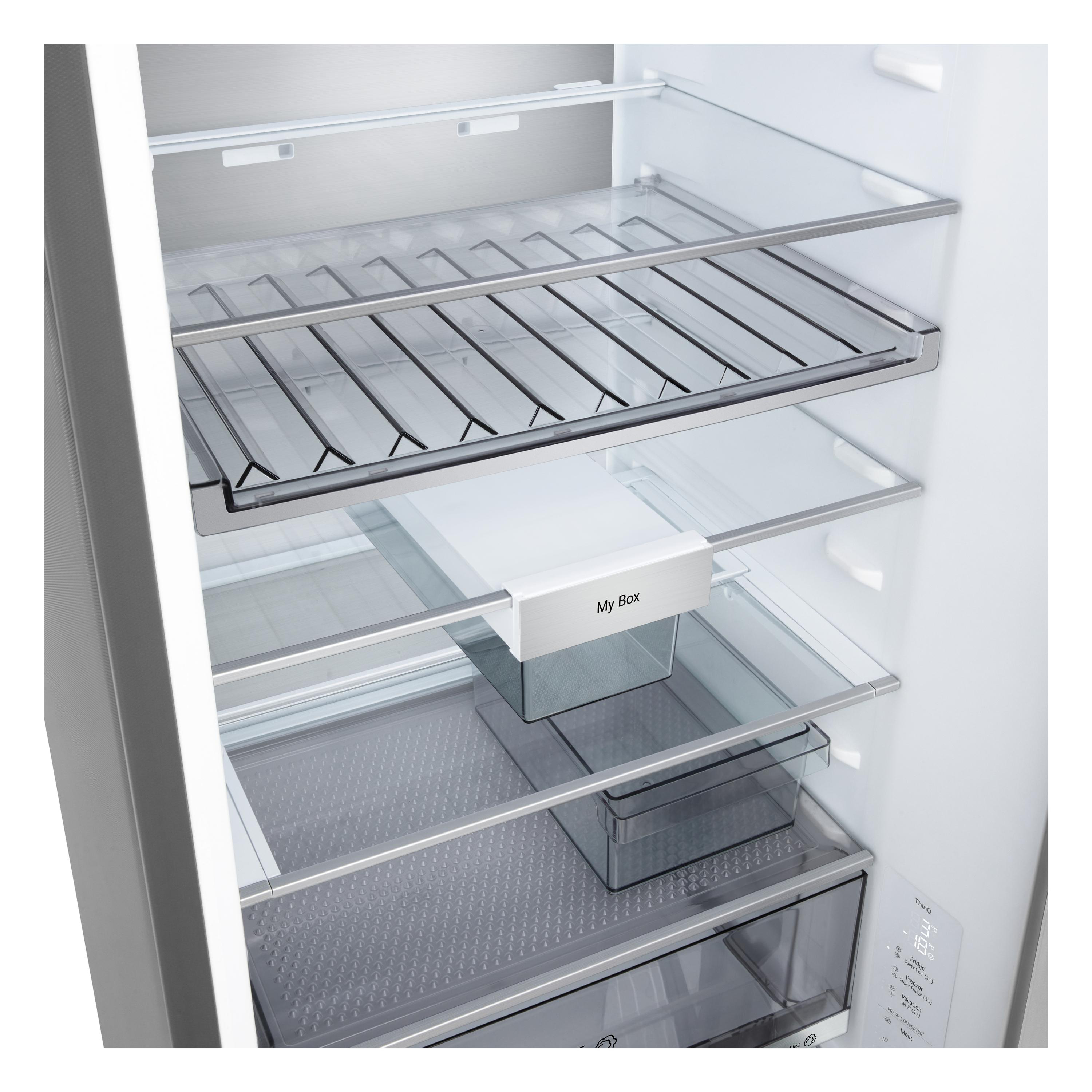 Innenansicht eines leeren Kühlschranks mit Glasböden, Schubladen und 'My Box'-Fach.
