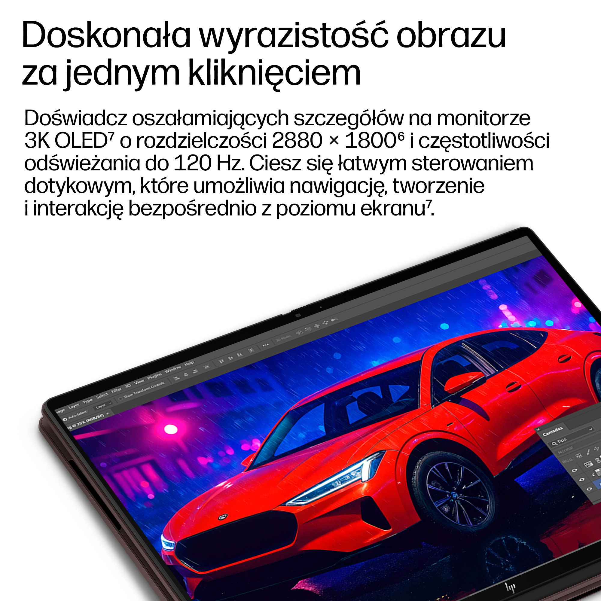 Czerwony samochód na mokrej ulicy nocą, z neonami w tle.