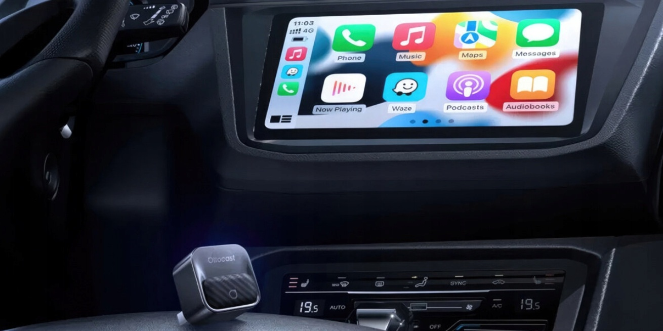 System Infotainment w samochodzie z integracją smartfona i urządzeniem Ottocast.