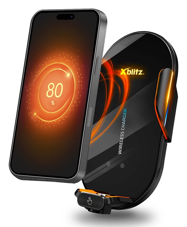 Smartfon pokazujący 80% naładowania na czarnej ładowarce bezprzewodowej.