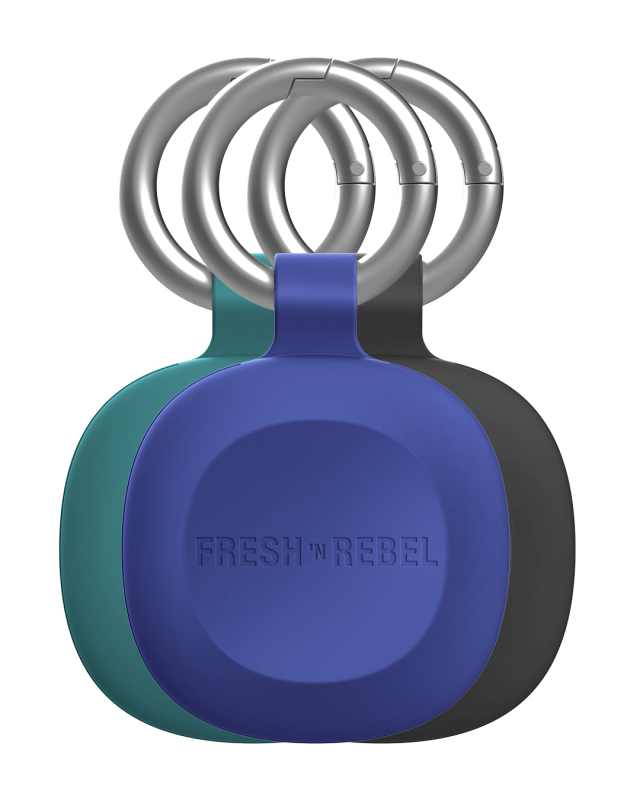 Drei Schlüsselanhänger in Blau, Türkis und Grau mit silbernen Ringen.
