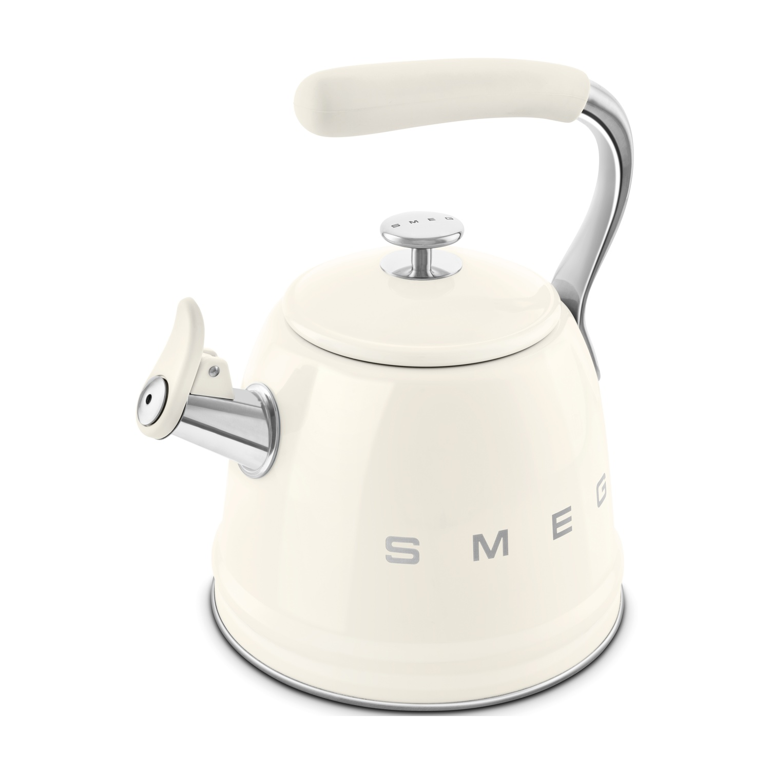 Un bollitore SMEG color crema con manico e coperchio argentati su sfondo bianco.