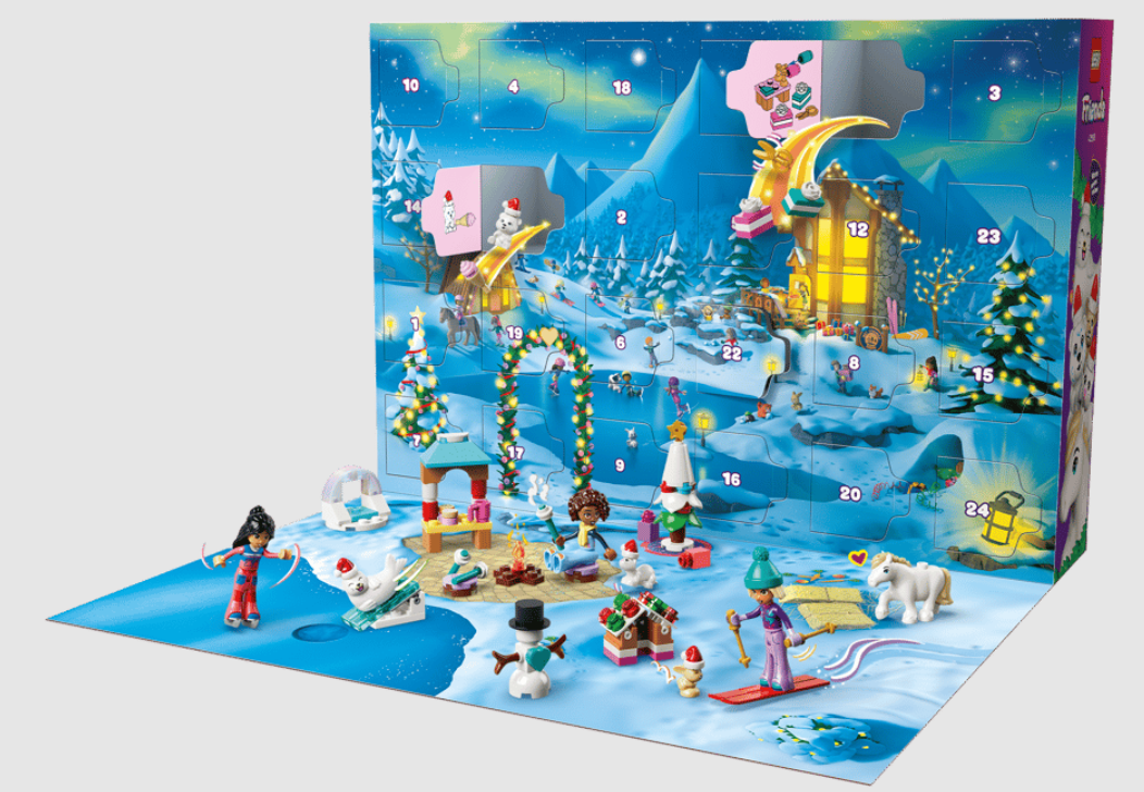 Ein Lego Adventskalender mit einer Winterlandschaft und vielen Figuren.