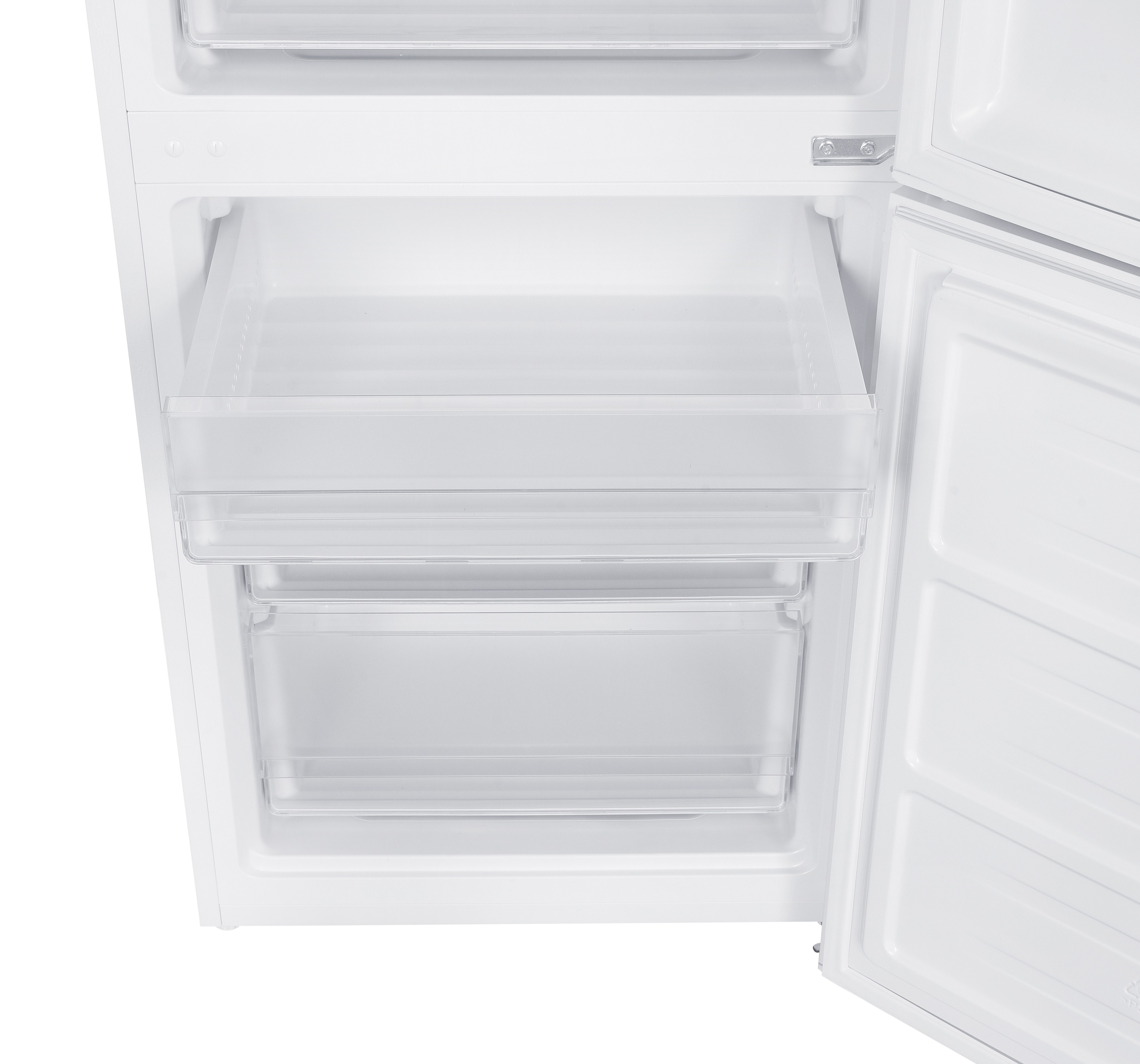 Interior de frigorífico blanco con cajones y estantes transparentes.