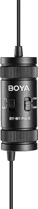 BOYA BY-M1 Pro II mikrofon kapcsolókkal és kábelekkel.